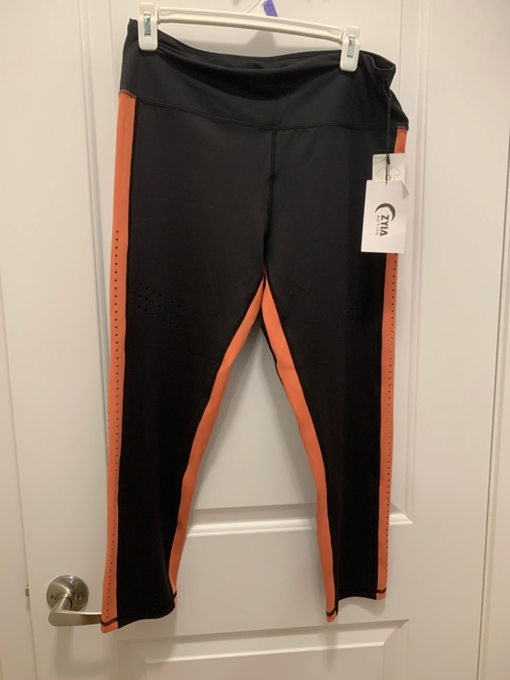 NWT Zyia Active Hi Rise Leggings with Coral Side Panels